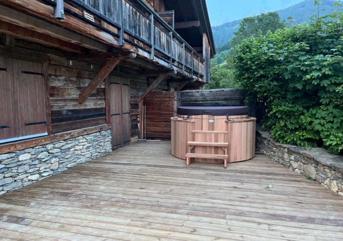 Le Chalet Du Cret - 8 Pers, Tout Confort Avec Jacuzzi Notre-Dame-de-Bellecombe Εξωτερικό φωτογραφία